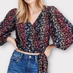 American Eagle Womens M/M Floral Cottage Core Bohemian V neck Cropped Top